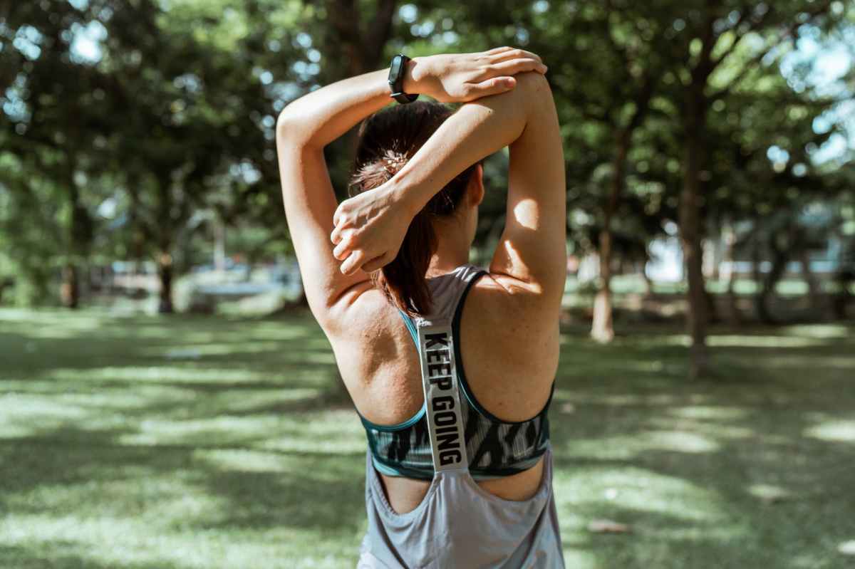 8 Stretches To Relieve Upper Back Tension